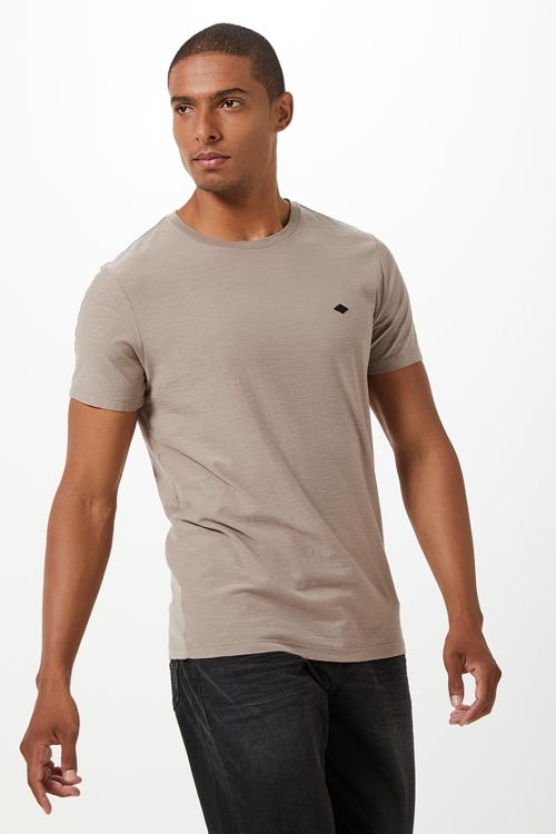T-SHIRT MASCULINA M/C GOLA CARECA