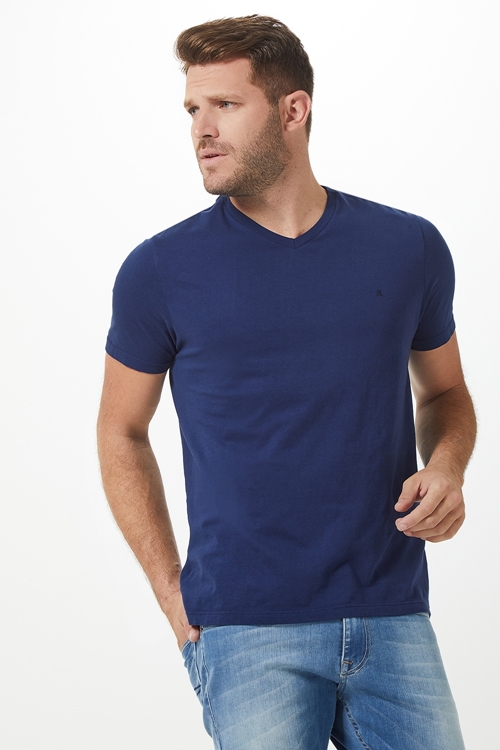 T-SHIRT MASCULINA GOLA V