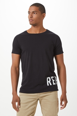 T-SHIRT MASCULINA GOLA CARECA