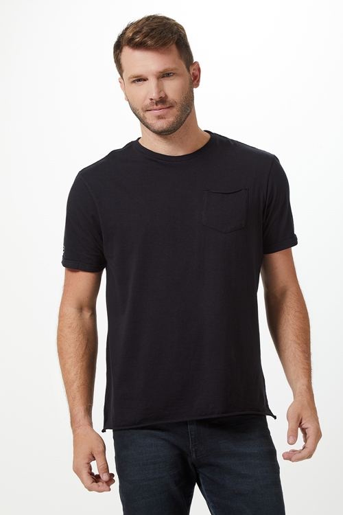 T-SHIRT MASCULINA GOLA CARECA
